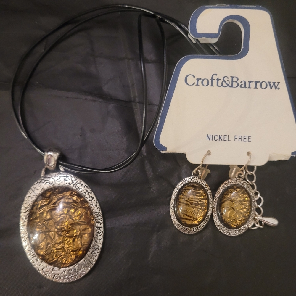 Croft & Barrel Necklace and Earring set. Amber colored stones in silver.